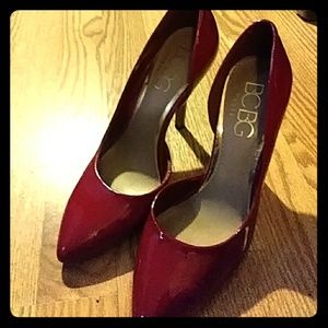 Red BCBG size 8 pumps